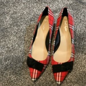Kitten heeled plaid pumps w velvet bow